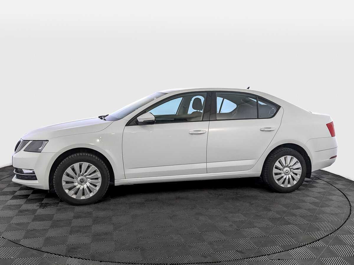 Skoda Octavia 2019 года с пробегом. Фото: #7