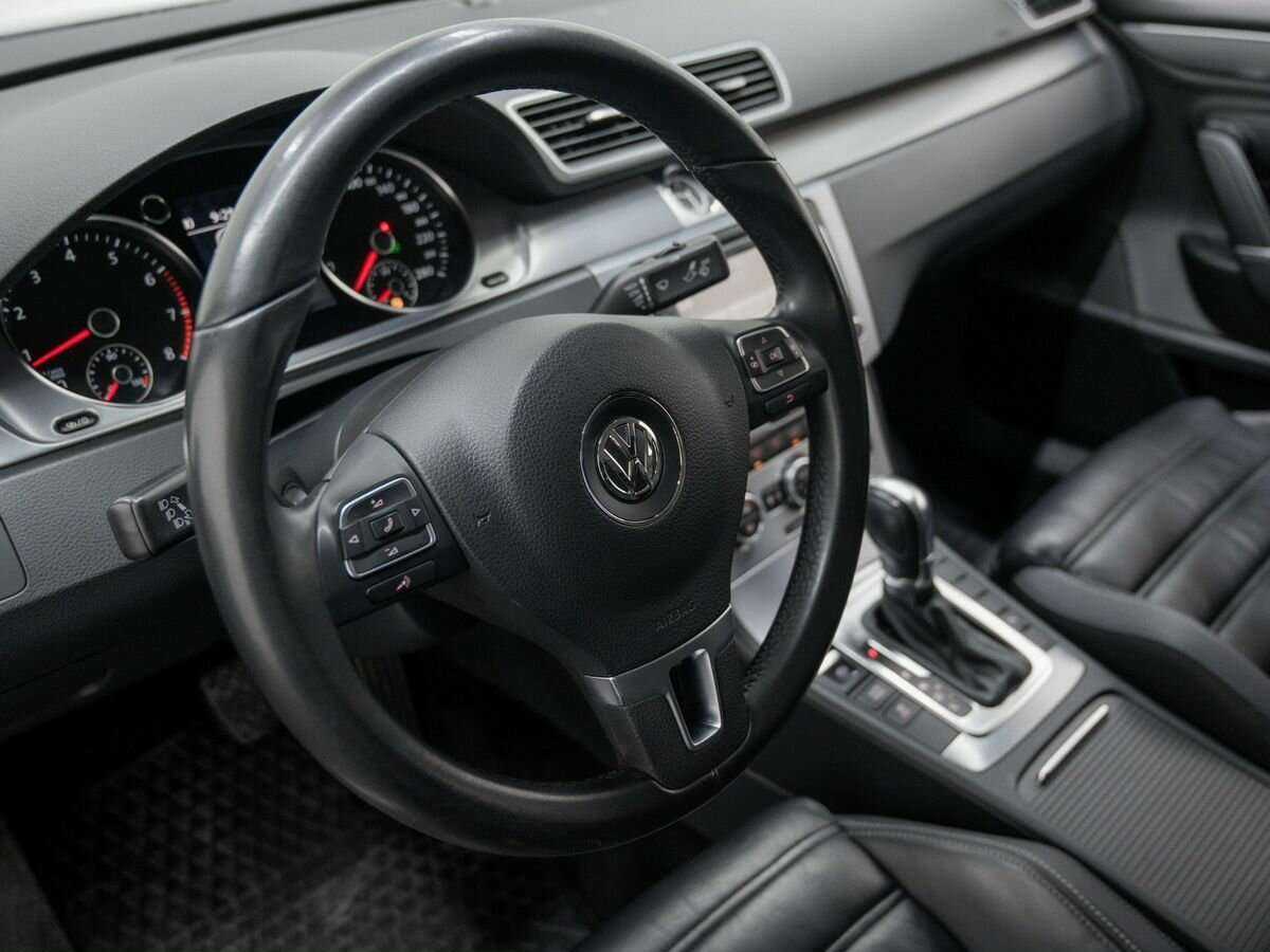 Volkswagen Passat CC 2012 года с пробегом. Фото: #17