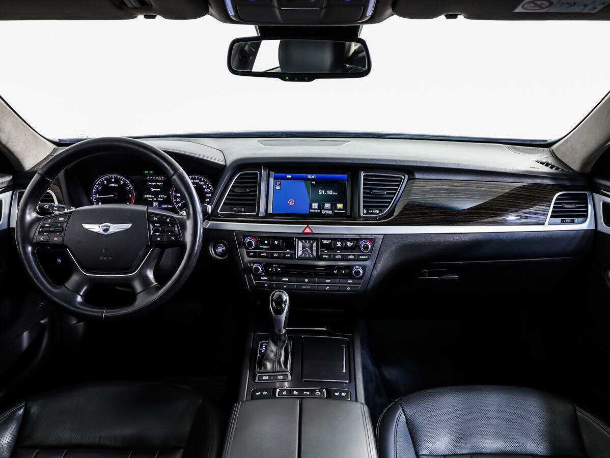 Hyundai Genesis 2014 года с пробегом. Фото: #8