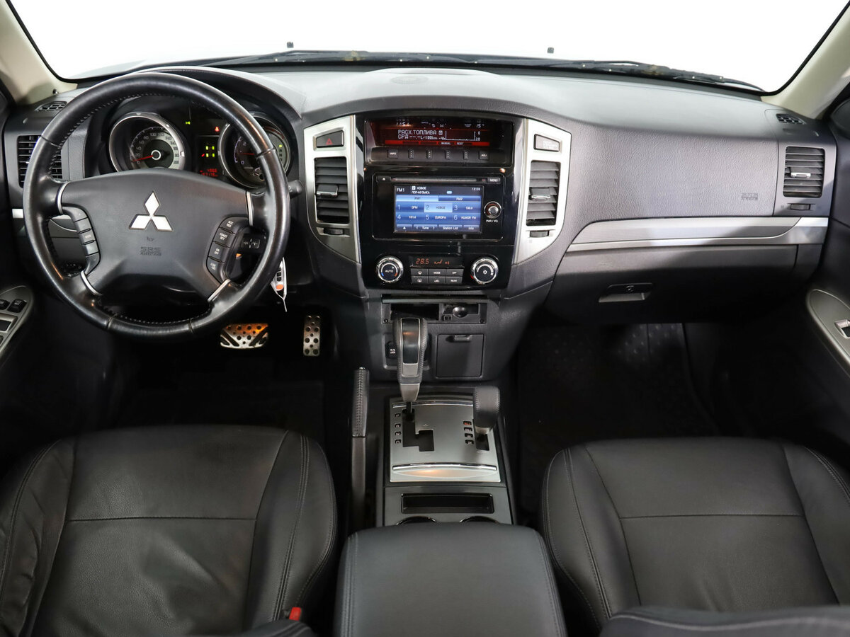 Mitsubishi Pajero 2015 года с пробегом. Фото: #8