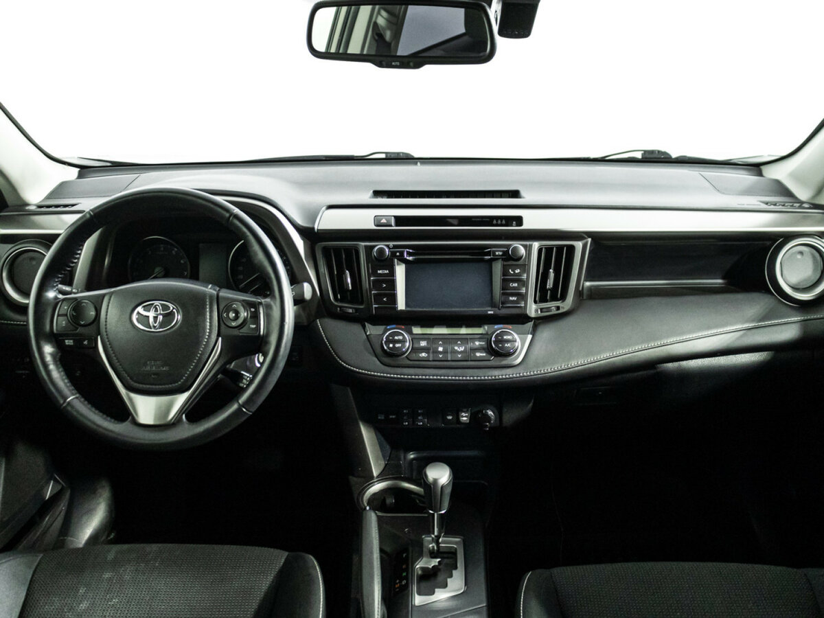 Toyota RAV4 2015 года с пробегом. Фото: #12