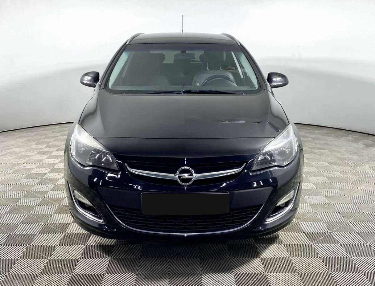 Opel Astra 2013 года с пробегом. Фото: #1