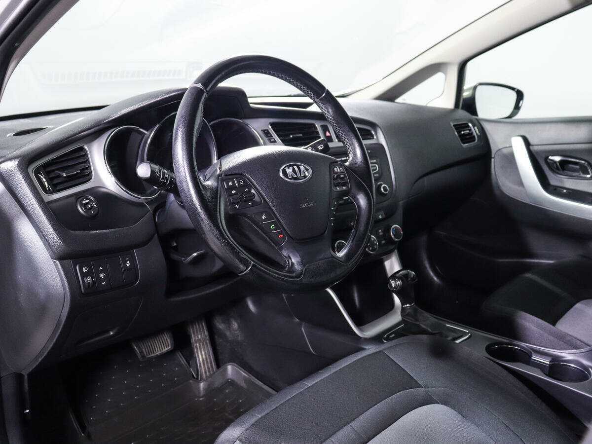 Kia Ceed 2013 года с пробегом. Фото: #13