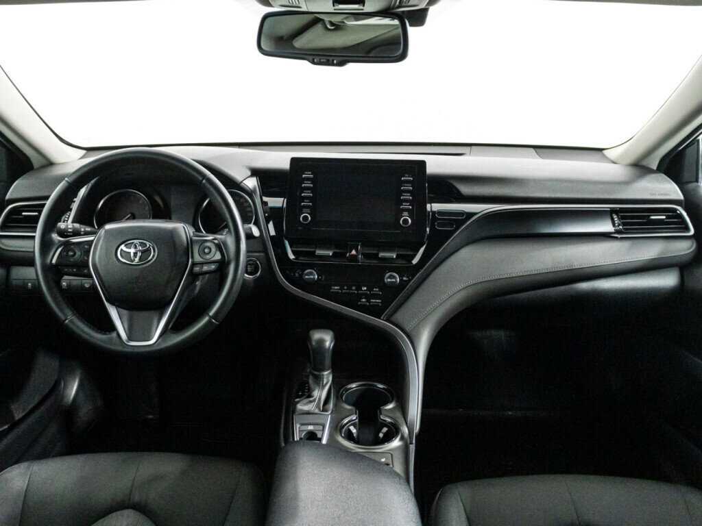 Toyota Camry 2021 года с пробегом. Фото: #12