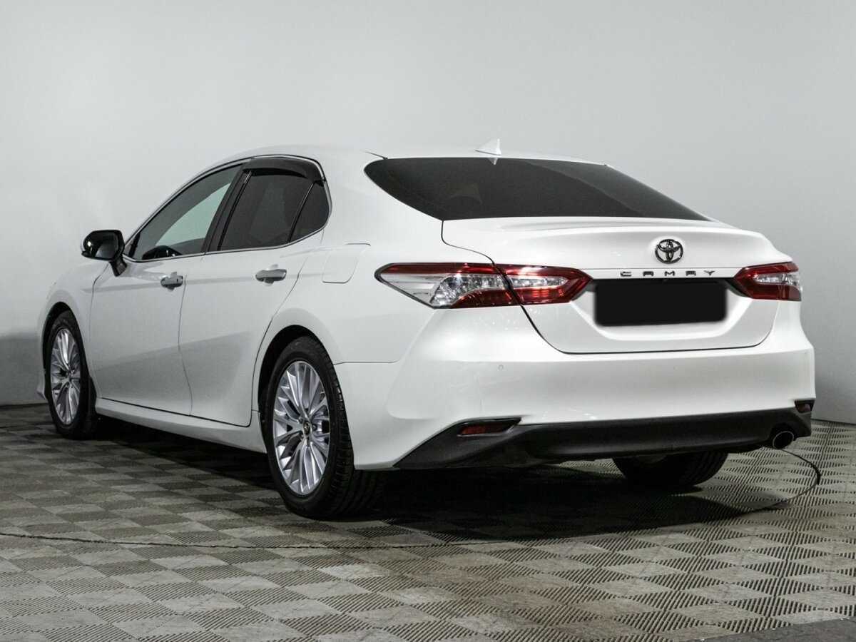 Toyota Camry 2018 года с пробегом. Фото: #6