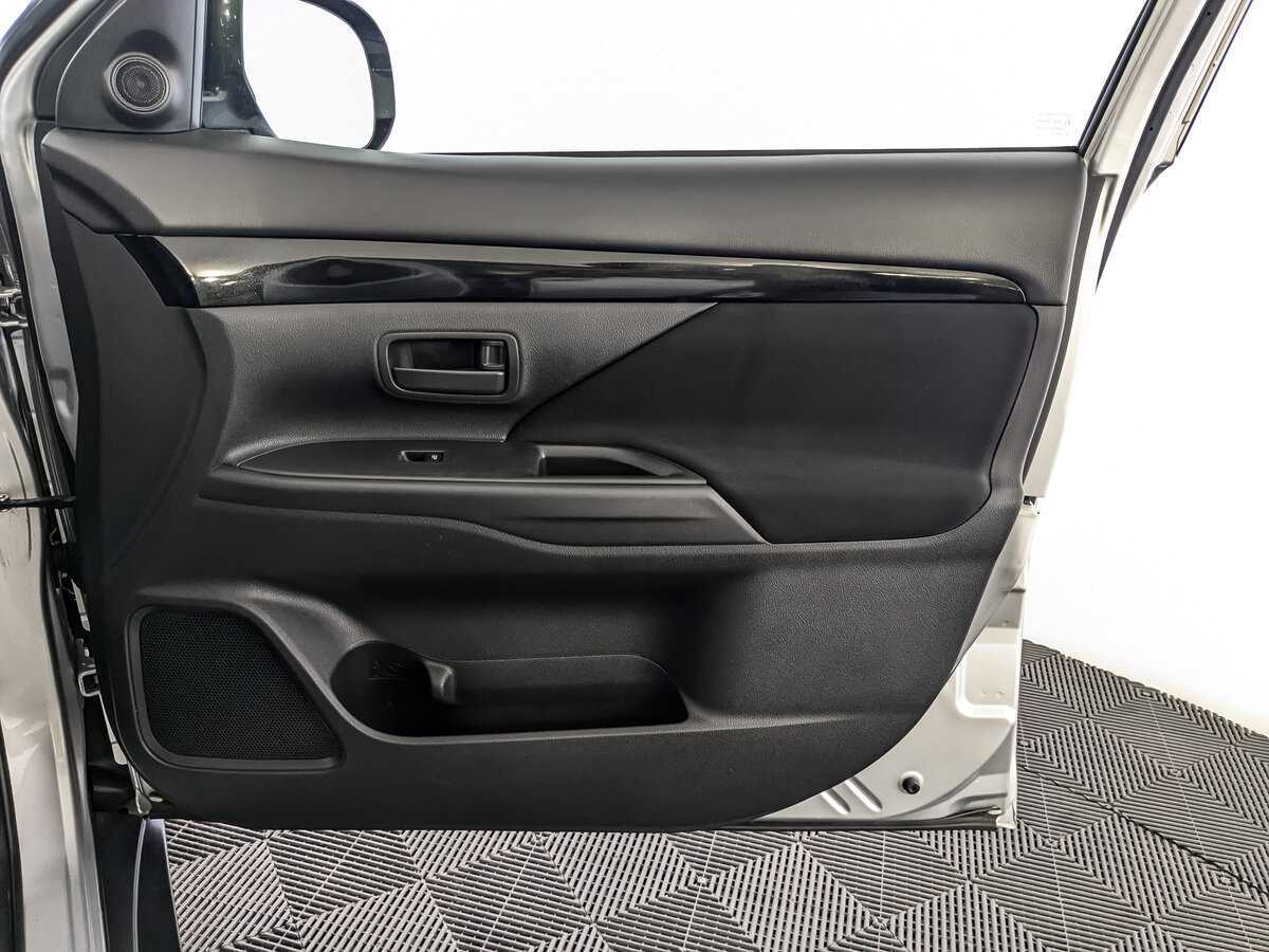 Mitsubishi Outlander 2019 года с пробегом. Фото: #24