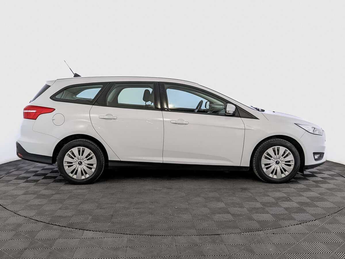 Ford Focus 2018 года с пробегом. Фото: #3