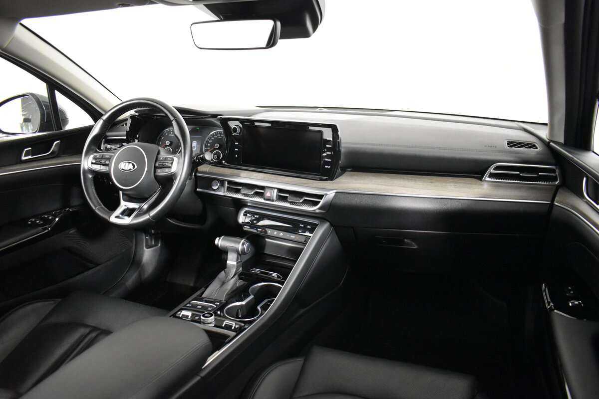 Kia K5 2021 года с пробегом. Фото: #11