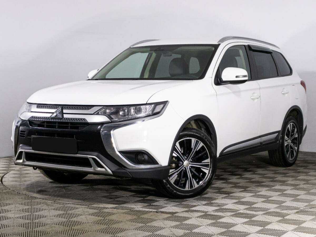 Mitsubishi Outlander 2019 года с пробегом. Посмотреть фото