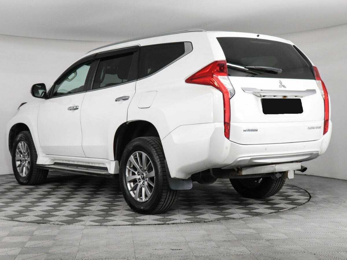 Mitsubishi Pajero Sport 2018 года с пробегом. Фото: #6