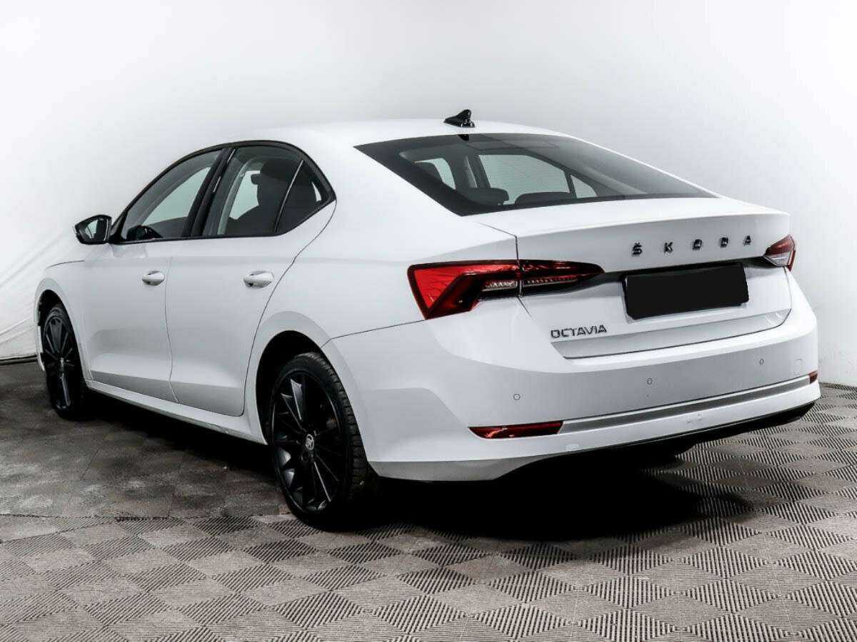 Skoda Octavia 2021 года с пробегом. Фото: #4