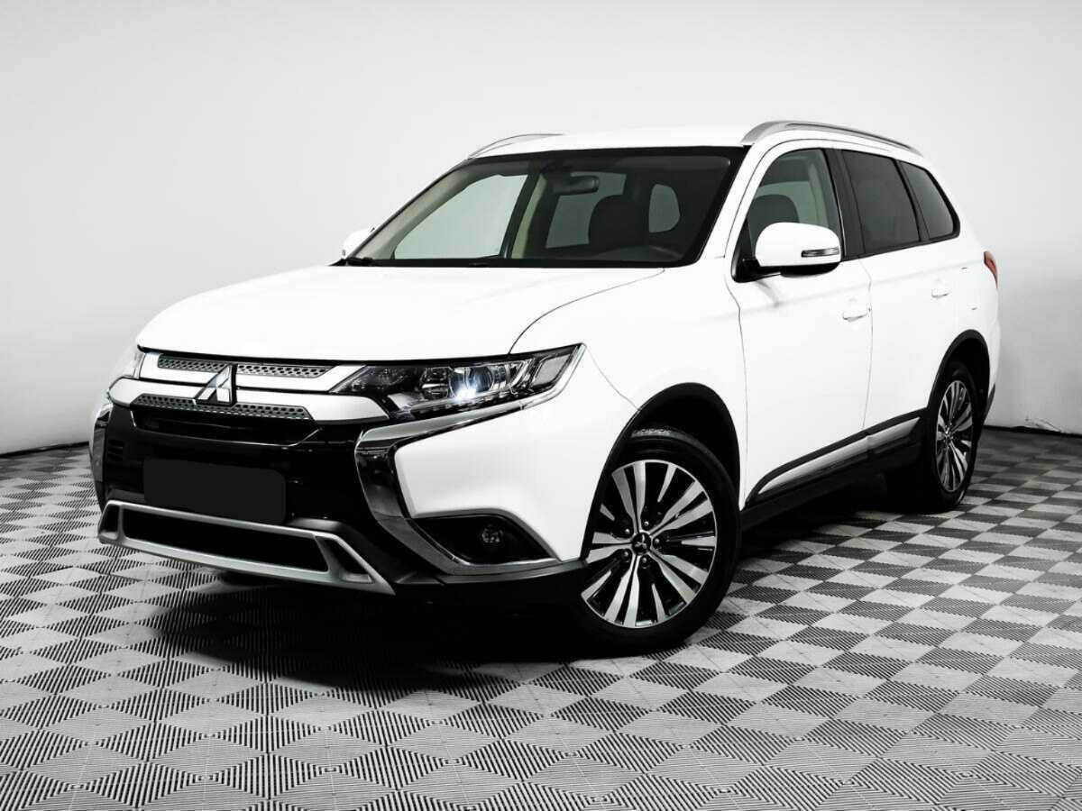 Mitsubishi Outlander 2019 года с пробегом. Посмотреть фото