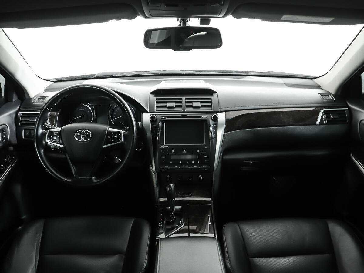 Toyota Camry 2015 года с пробегом. Фото: #9