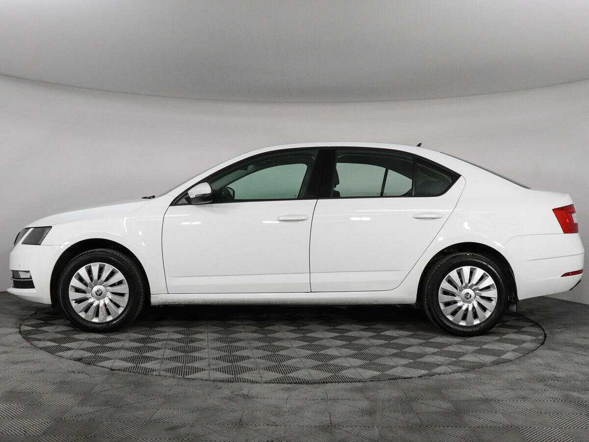 Skoda Octavia 2019 года с пробегом. Фото: #7