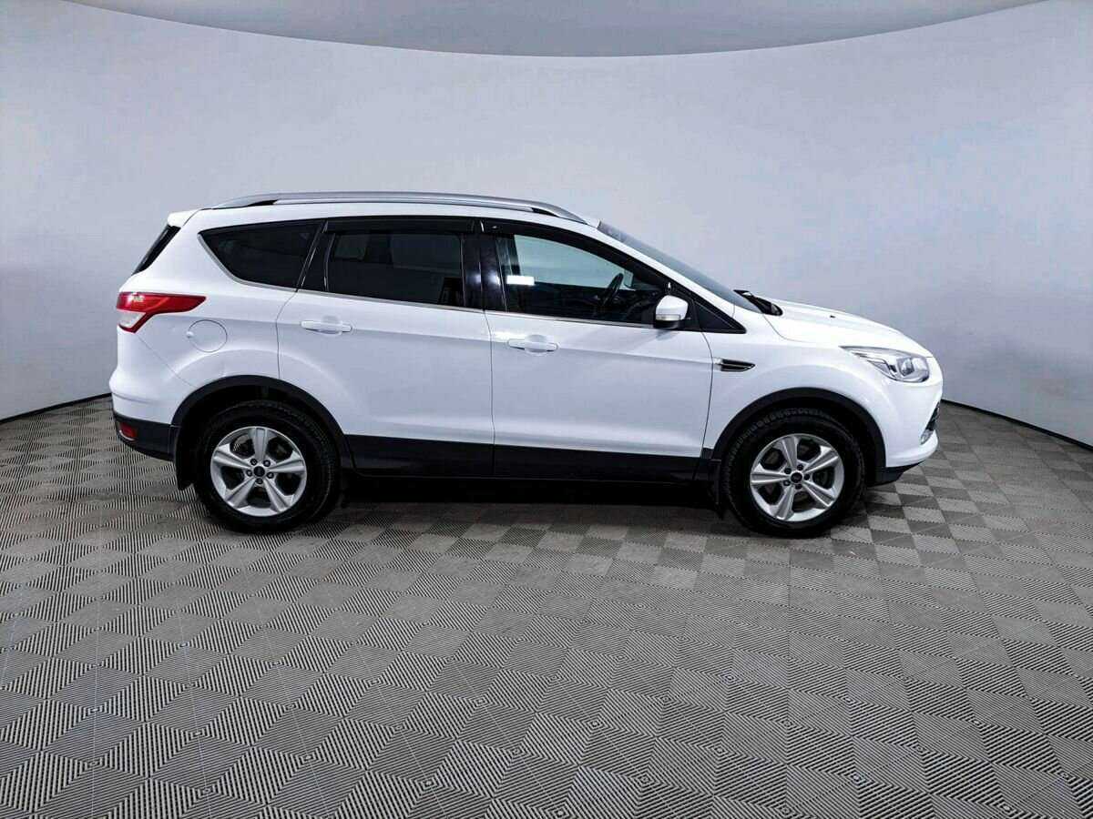 Ford Kuga 2015 года с пробегом. Фото: #3