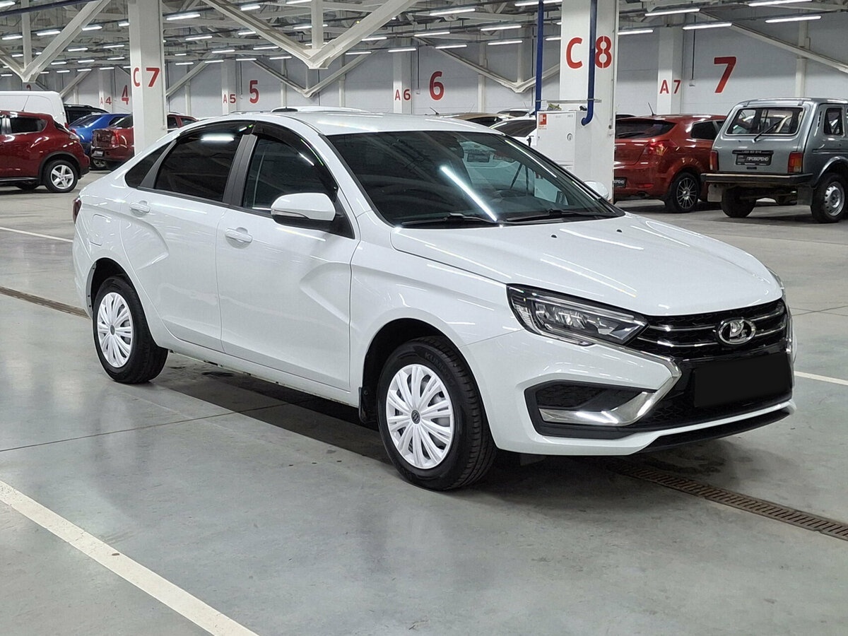 Lada (ВАЗ) Vesta 2023 года с пробегом. Фото: #2