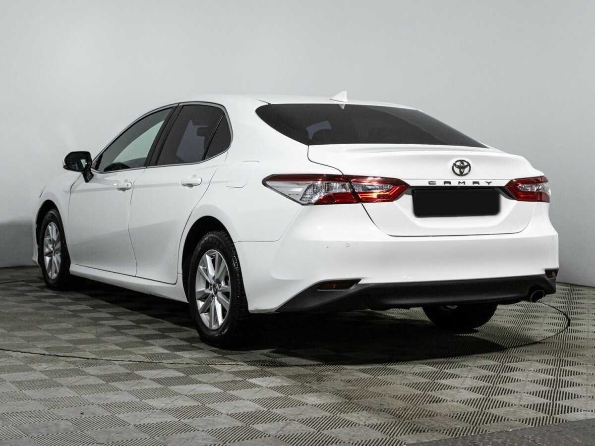 Toyota Camry 2019 года с пробегом. Фото: #6