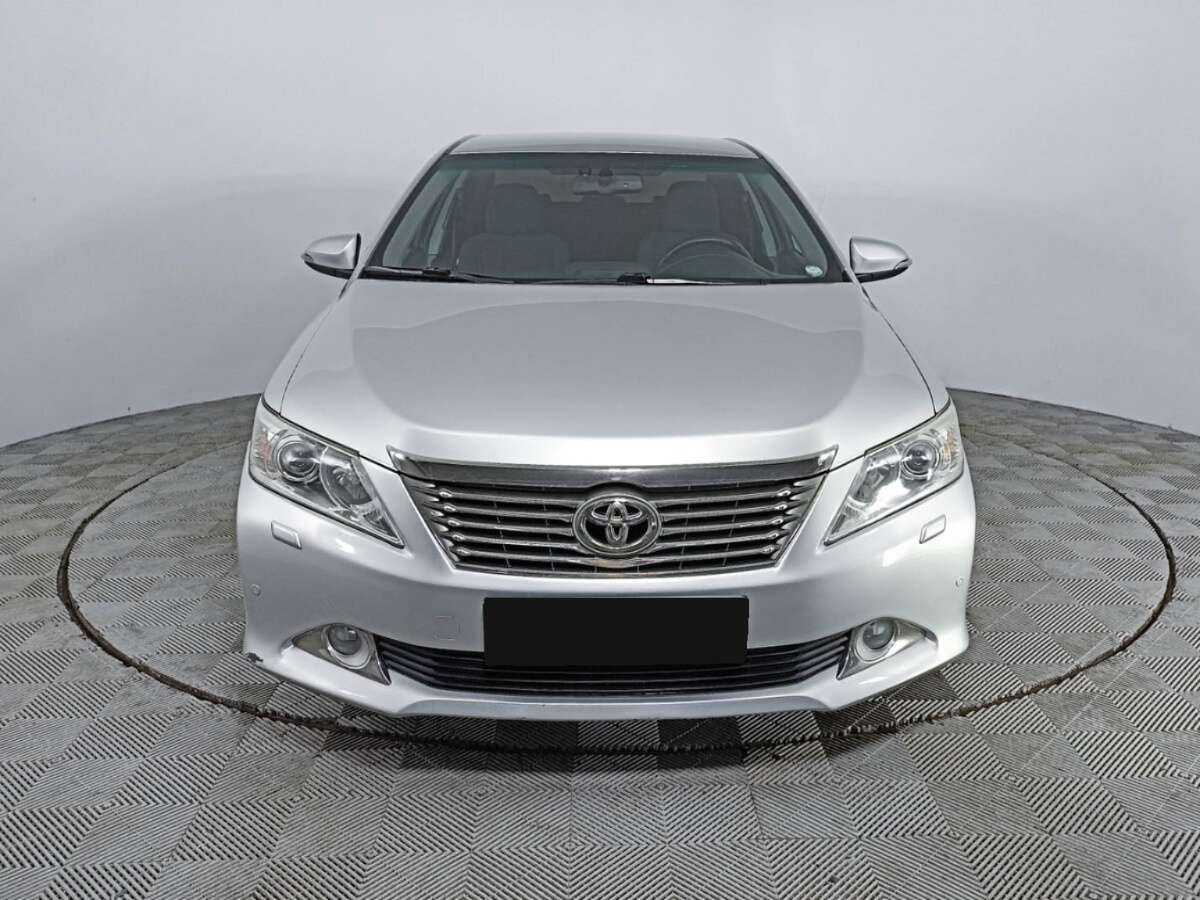 Toyota Camry 2012 года с пробегом. Фото: #1