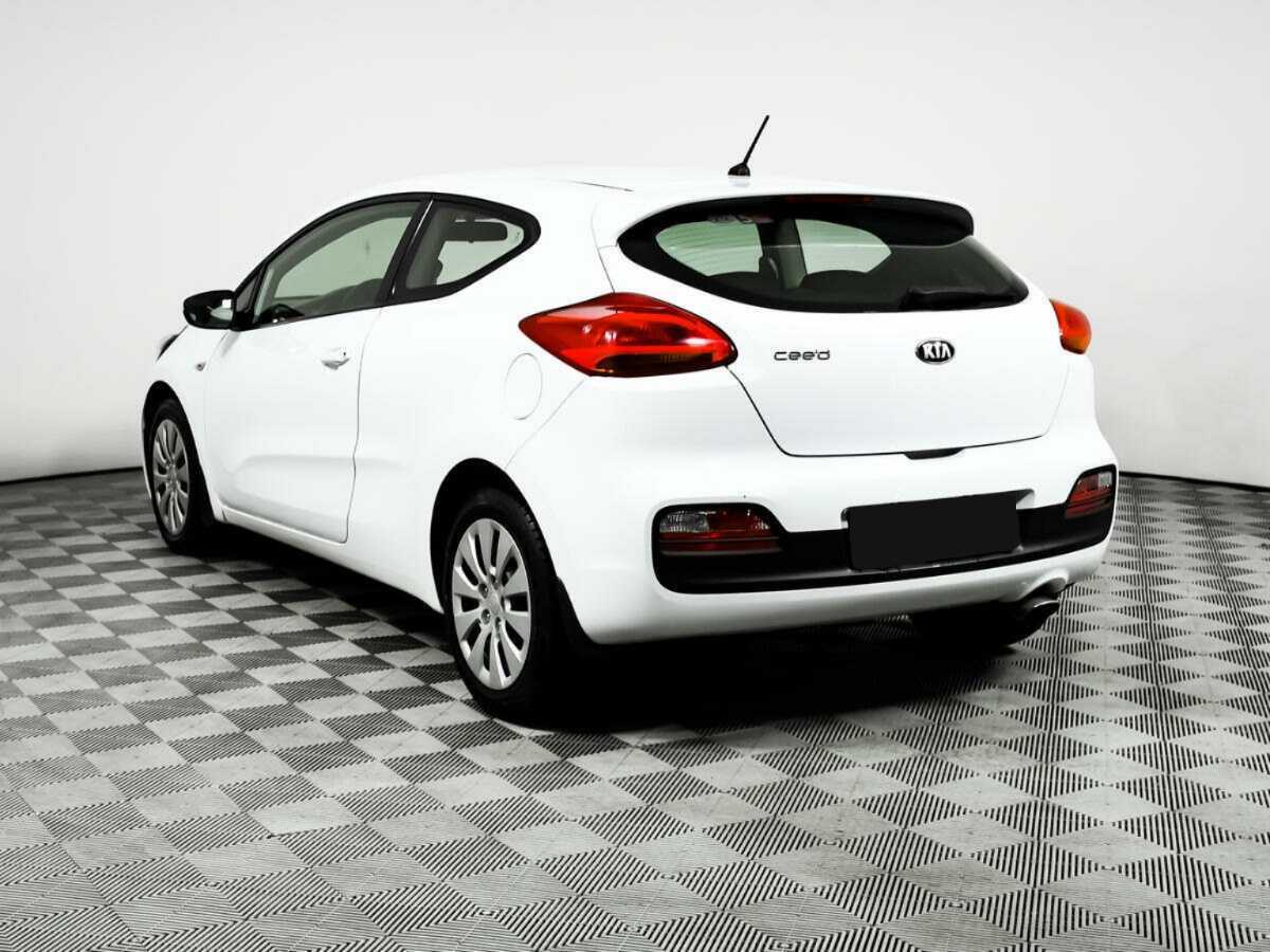 Kia Ceed 2013 года с пробегом. Фото: #6
