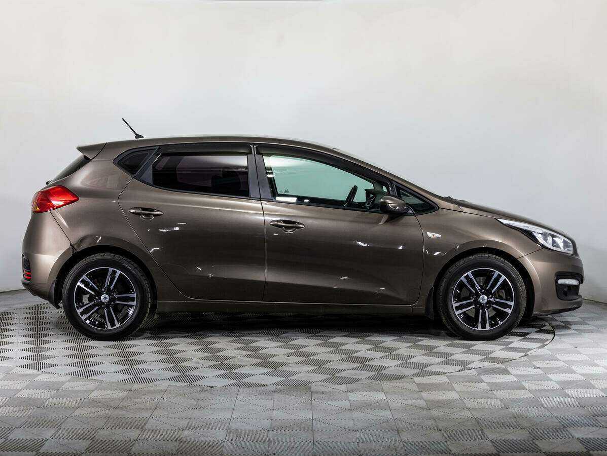Kia Ceed 2015 года с пробегом. Фото: #3