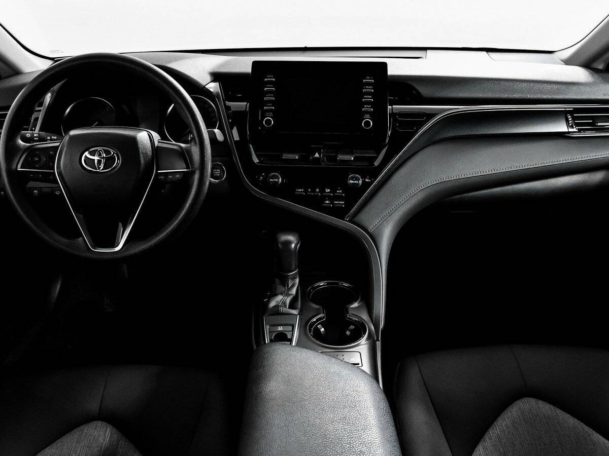 Toyota Camry 2021 года с пробегом. Фото: #10