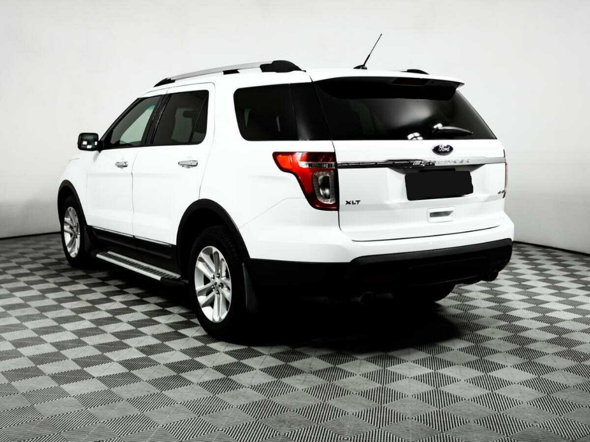 Ford Explorer 2013 года с пробегом. Фото: #6