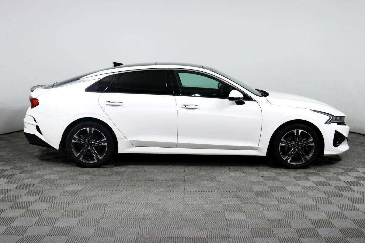 Kia K5 2020 года с пробегом. Фото: #3