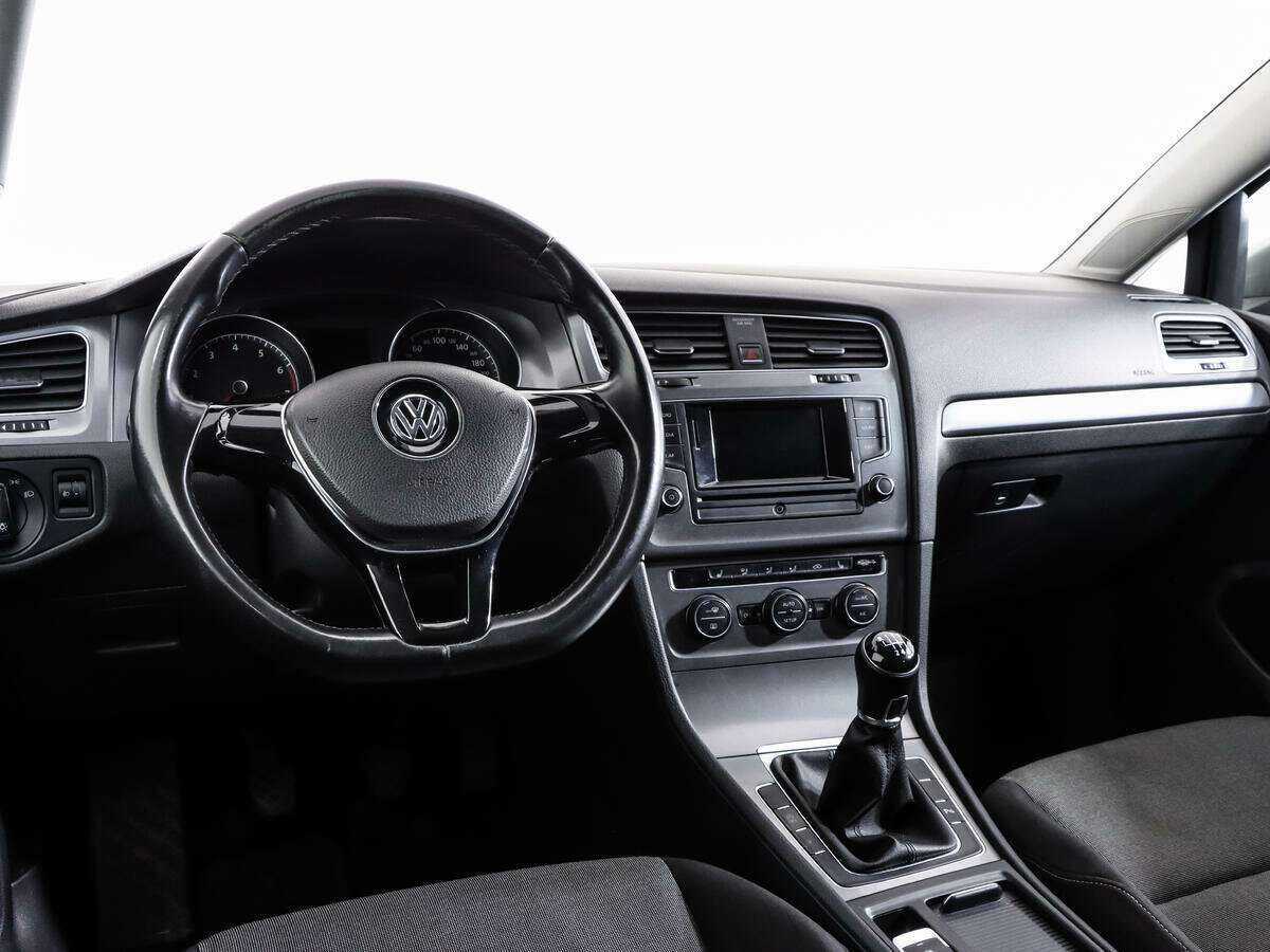 Volkswagen Golf 2013 года с пробегом. Фото: #8