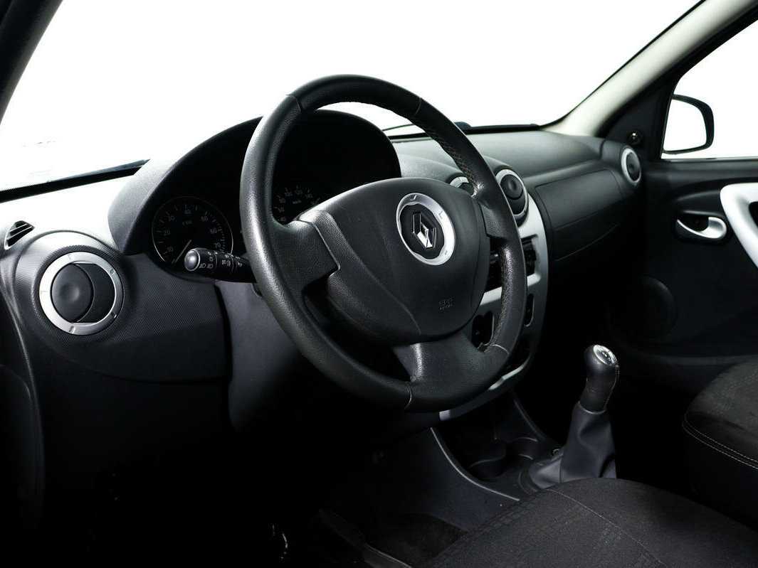 Renault Sandero 2012 года с пробегом. Фото: #12