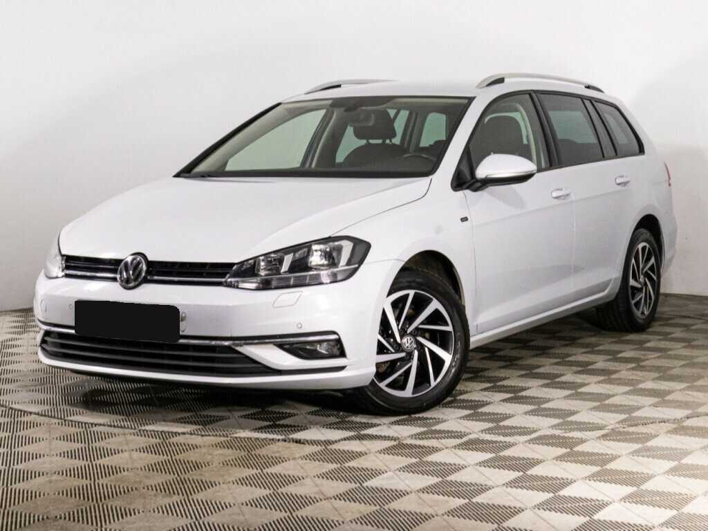 Volkswagen Golf 2018 года с пробегом. Посмотреть фото