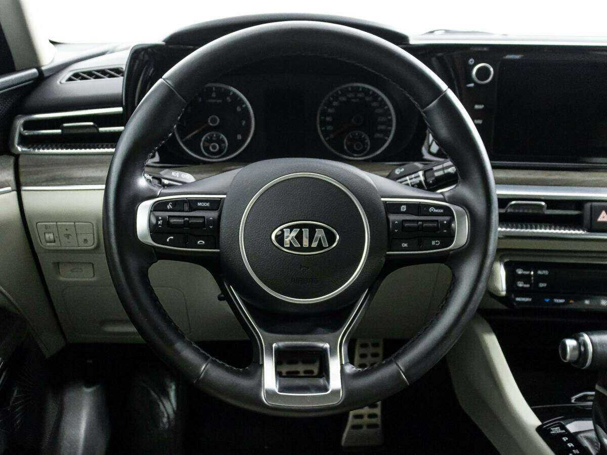 Kia K5 2021 года с пробегом. Фото: #21
