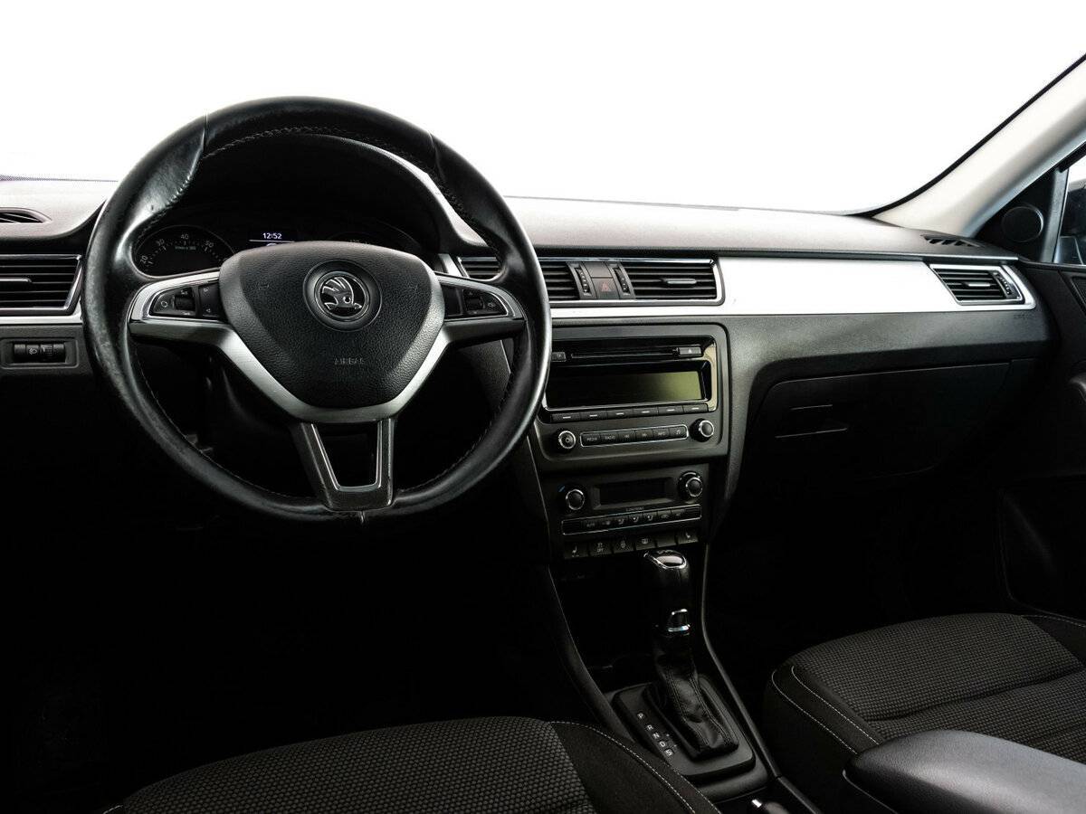 Skoda Rapid 2015 года с пробегом. Фото: #10