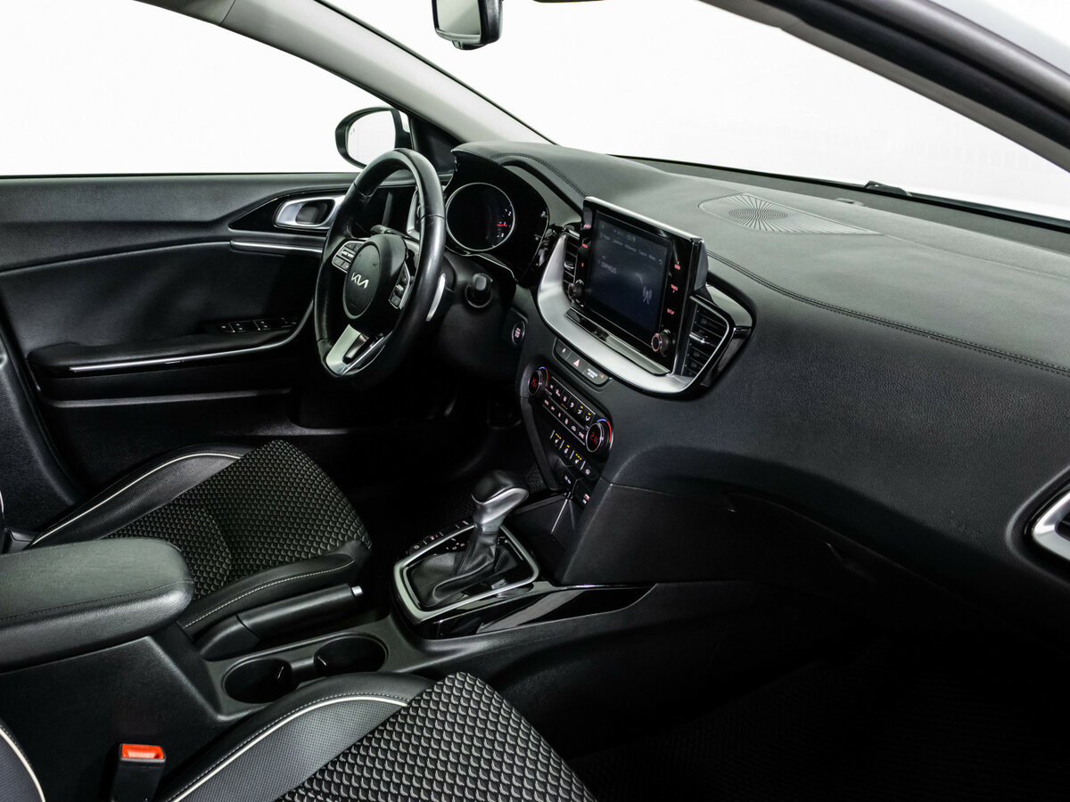 Kia Ceed 2022 года с пробегом. Фото: #6