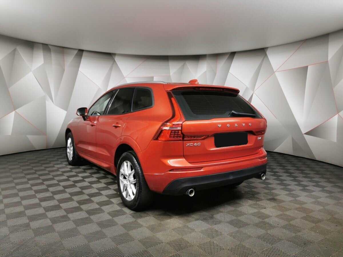Volvo XC60 2018 года с пробегом. Фото: #3