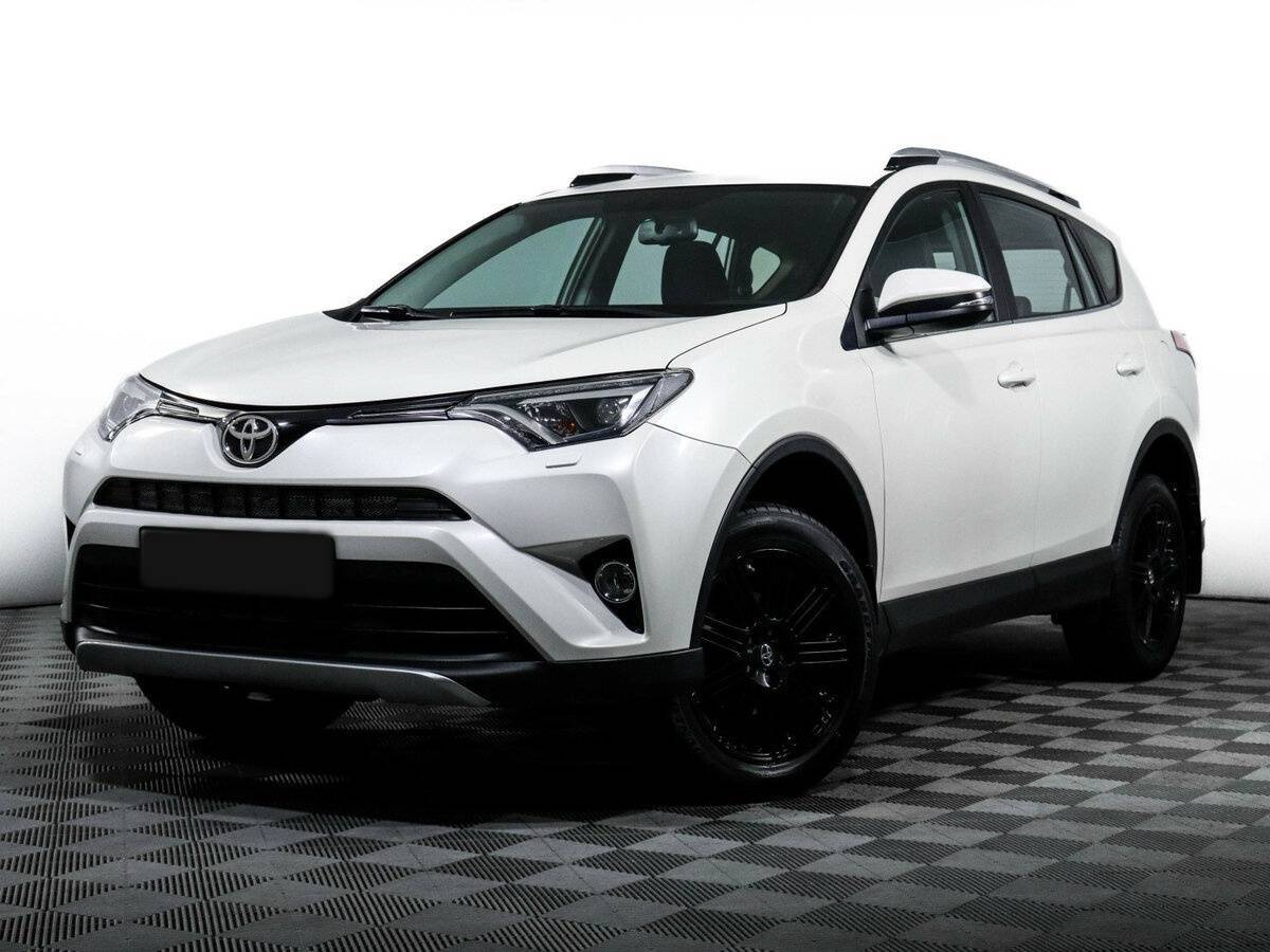 Toyota RAV4 2017 года с пробегом. Посмотреть фото