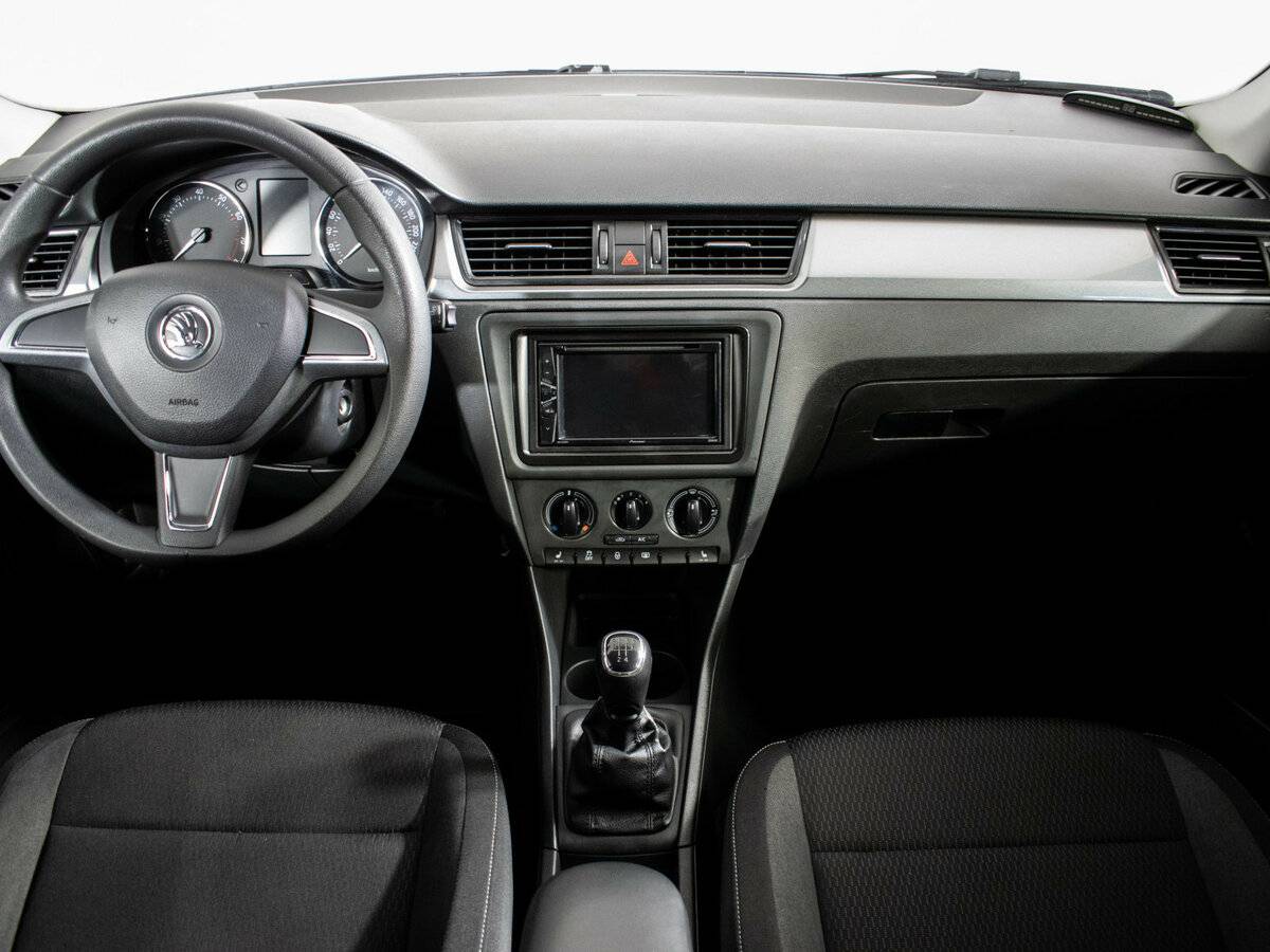 Skoda Rapid 2014 года с пробегом. Фото: #9