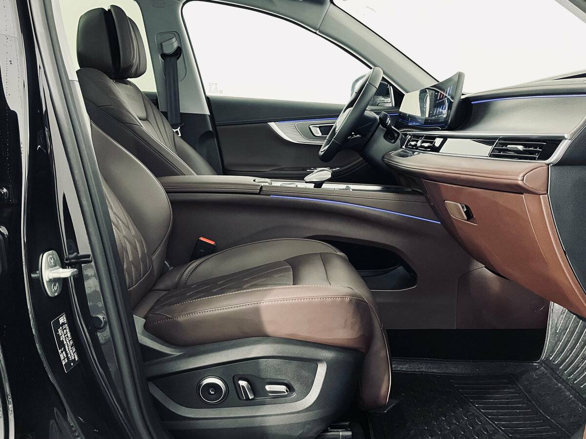 Chery Tiggo 8 Pro Max 2024 года с пробегом. Фото: #8