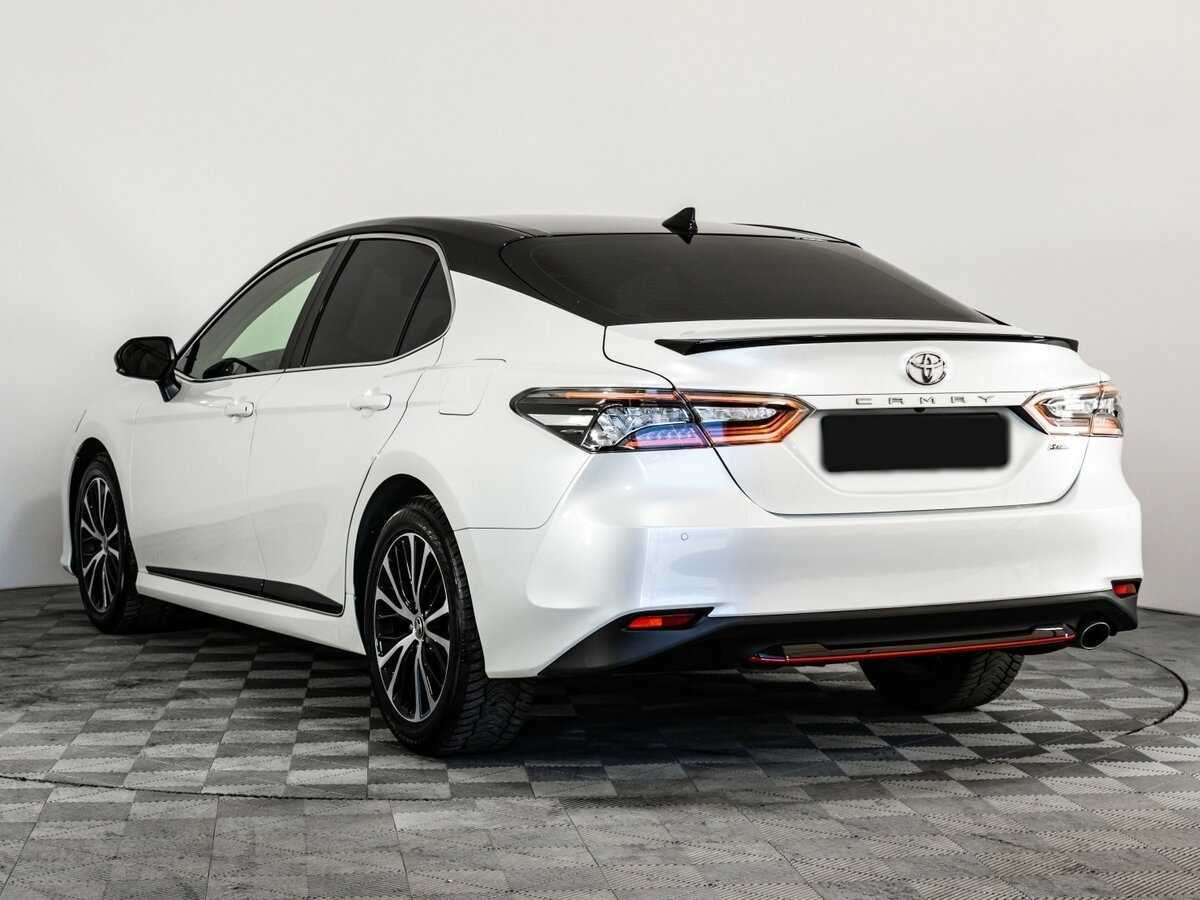 Toyota Camry 2020 года с пробегом. Фото: #5