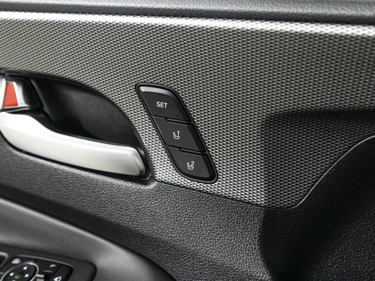 Hyundai Santa Fe 2019 года с пробегом. Фото: #16