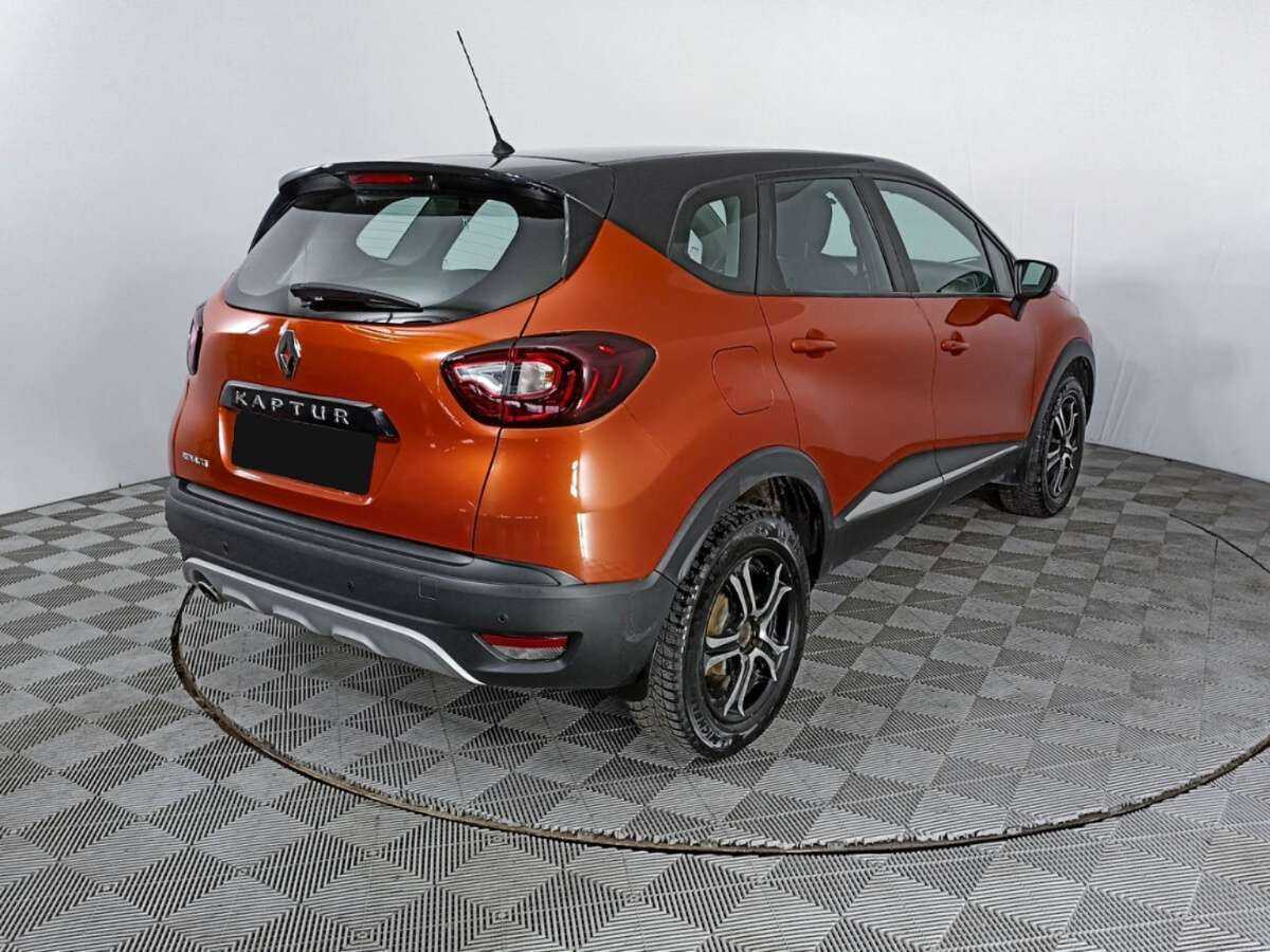 Renault Kaptur 2016 года с пробегом. Фото: #4