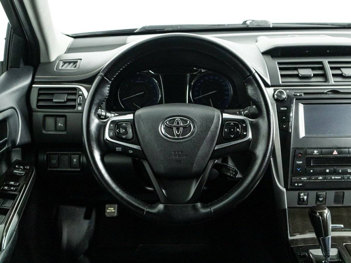 Toyota Camry 2015 года с пробегом. Фото: #18