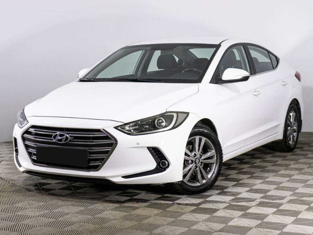 Hyundai Elantra 2017 года с пробегом. Посмотреть фото