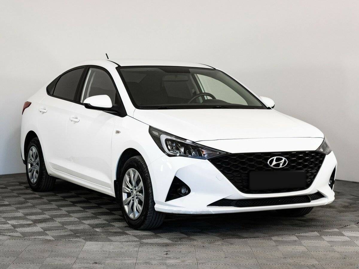 Hyundai Solaris 2021 года с пробегом. Фото: #2