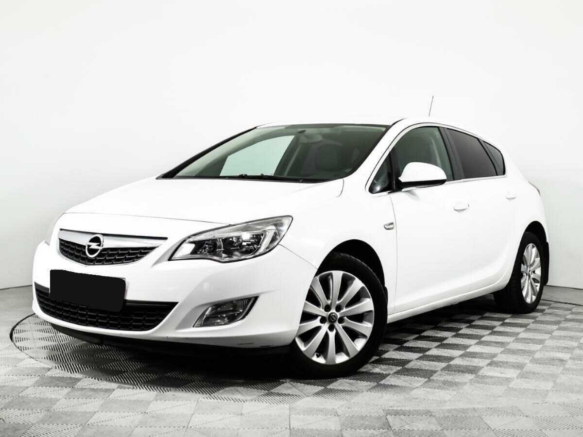 Opel Astra 2012 года с пробегом. Фото: #0