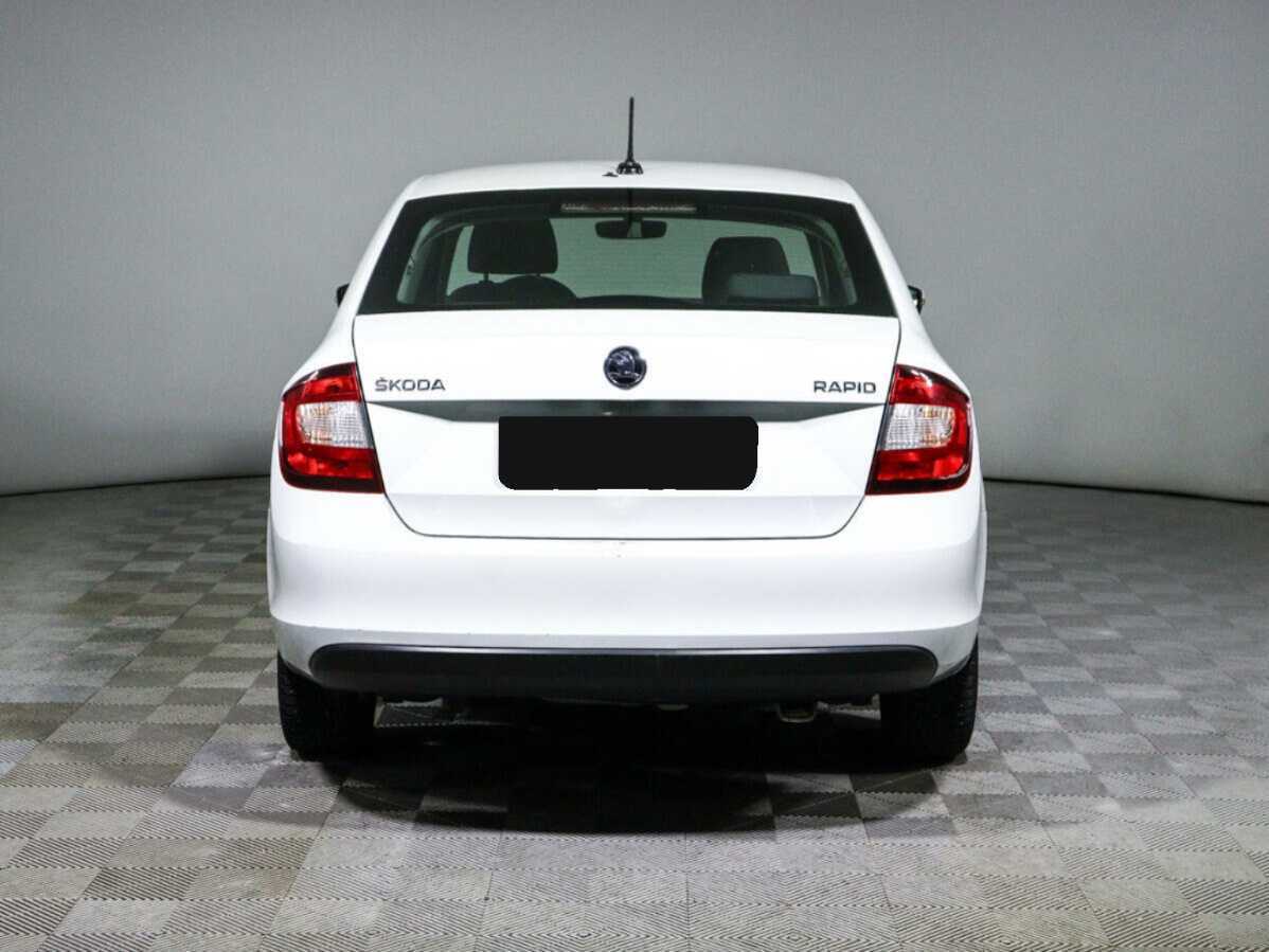 Skoda Rapid 2019 года с пробегом. Фото: #4