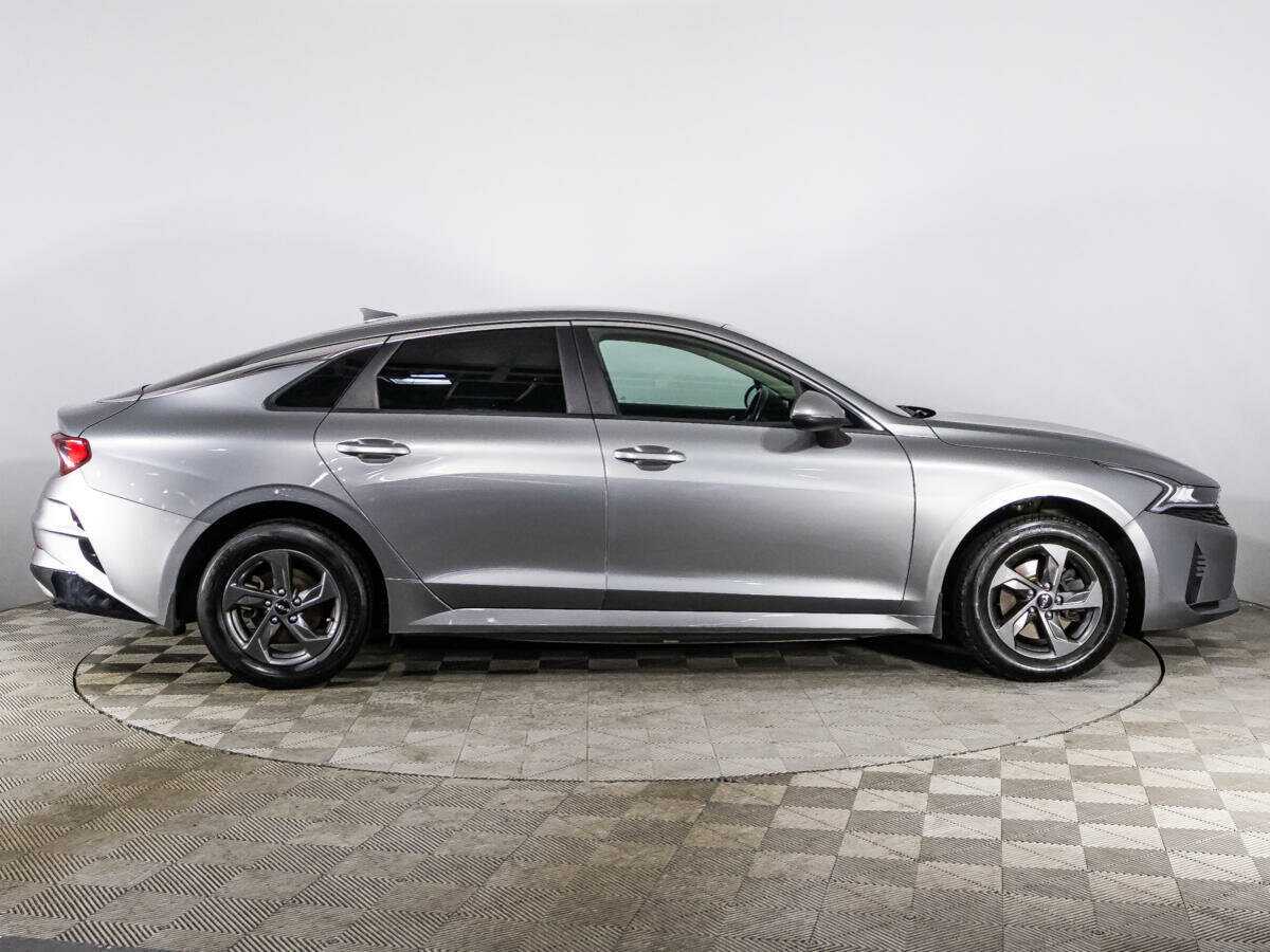 Kia K5 2021 года с пробегом. Фото: #3