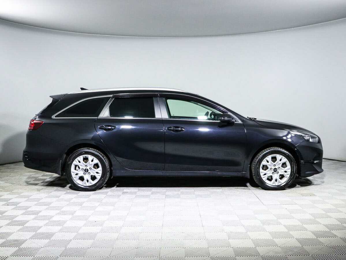 Kia Ceed 2021 года с пробегом. Фото: #3