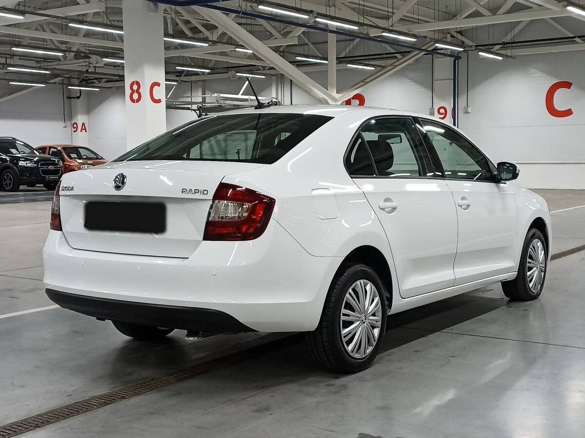 Skoda Rapid 2018 года с пробегом. Фото: #4