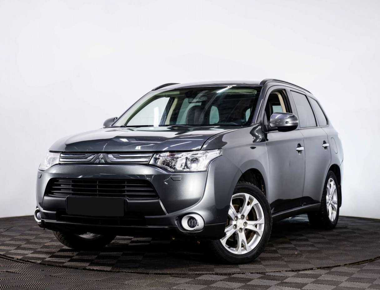 Mitsubishi Outlander 2013 года с пробегом. Фото: #0