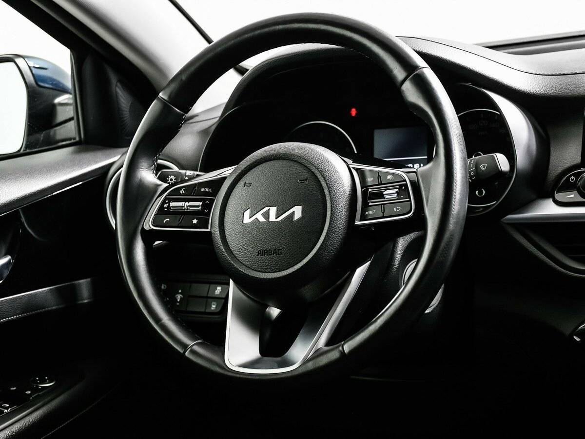 Kia Cerato 2022 года с пробегом. Фото: #15